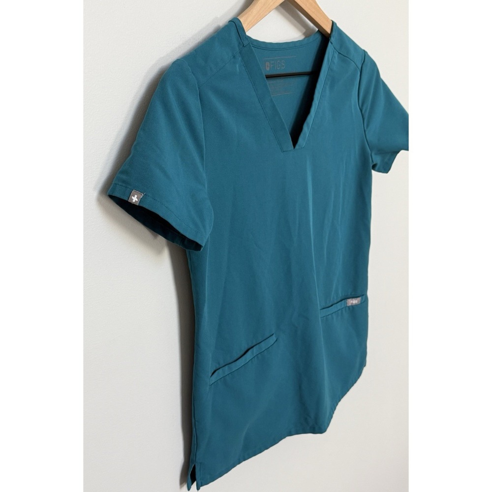 FIGS Women's Casma Three Pocket Scrub Top Pacific Blue Size XXS - Picture 2 of 6